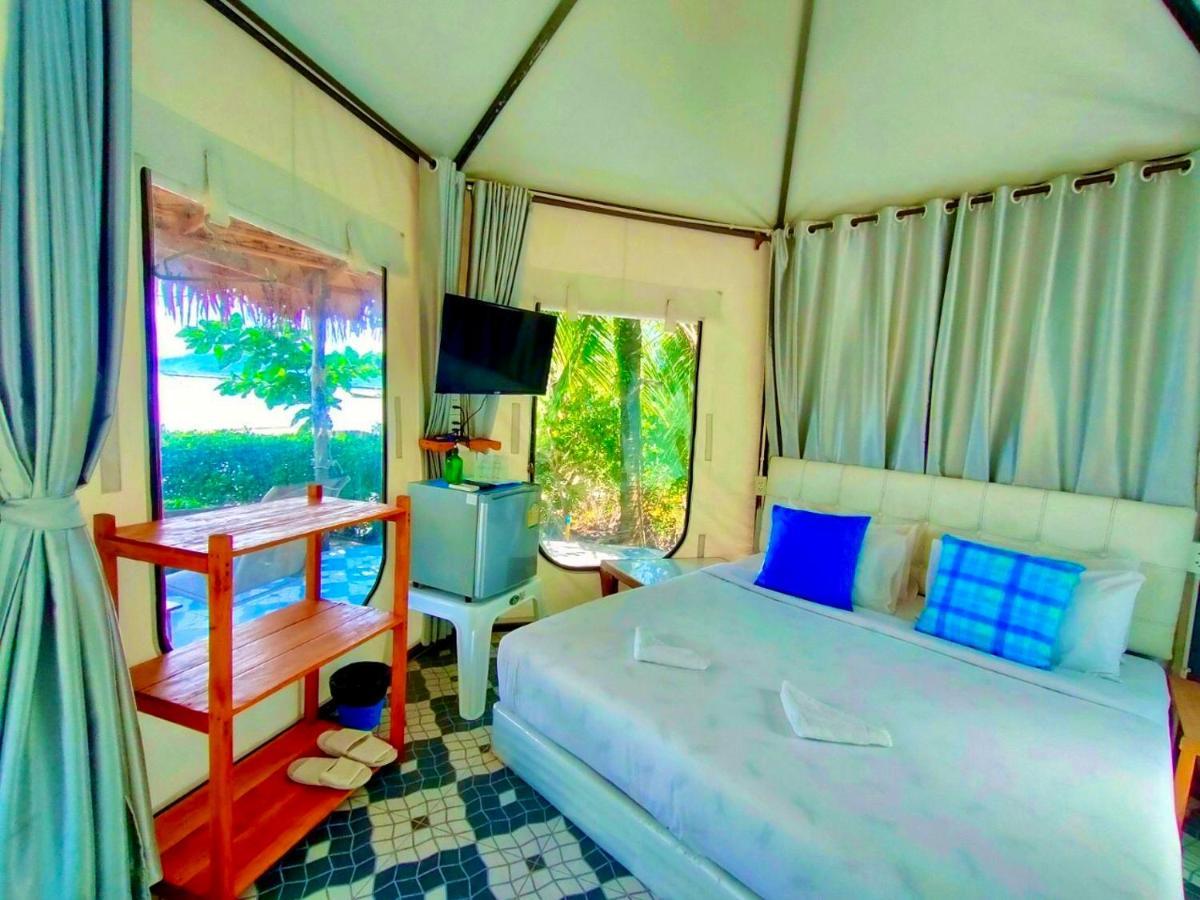 Mook Montra Resort Sea Front Koh Mook Exterior photo