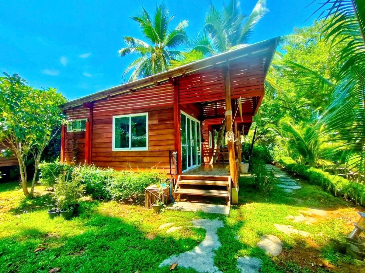 Mook Montra Resort Sea Front Koh Mook Exterior photo