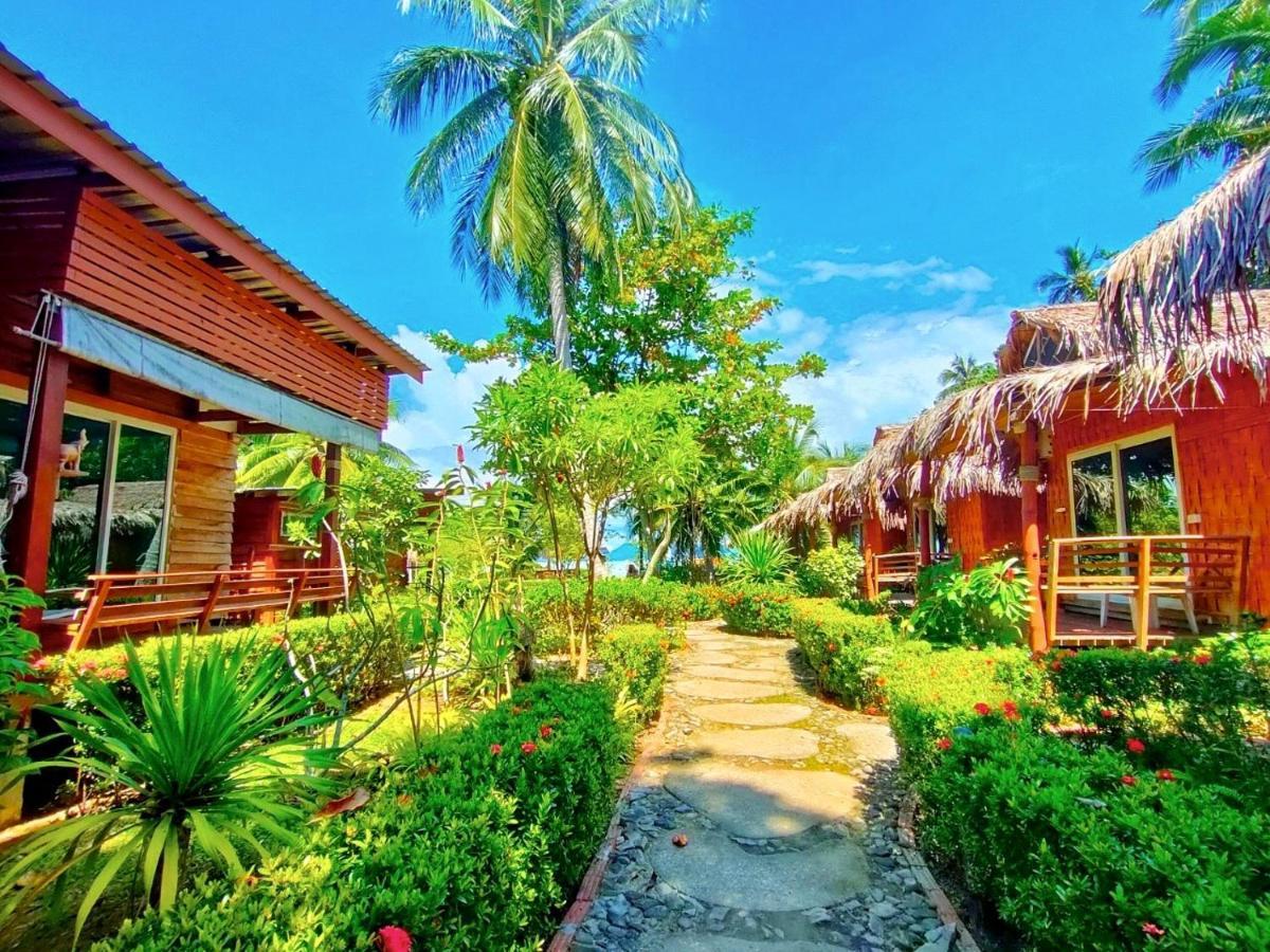 Mook Montra Resort Sea Front Koh Mook Exterior photo
