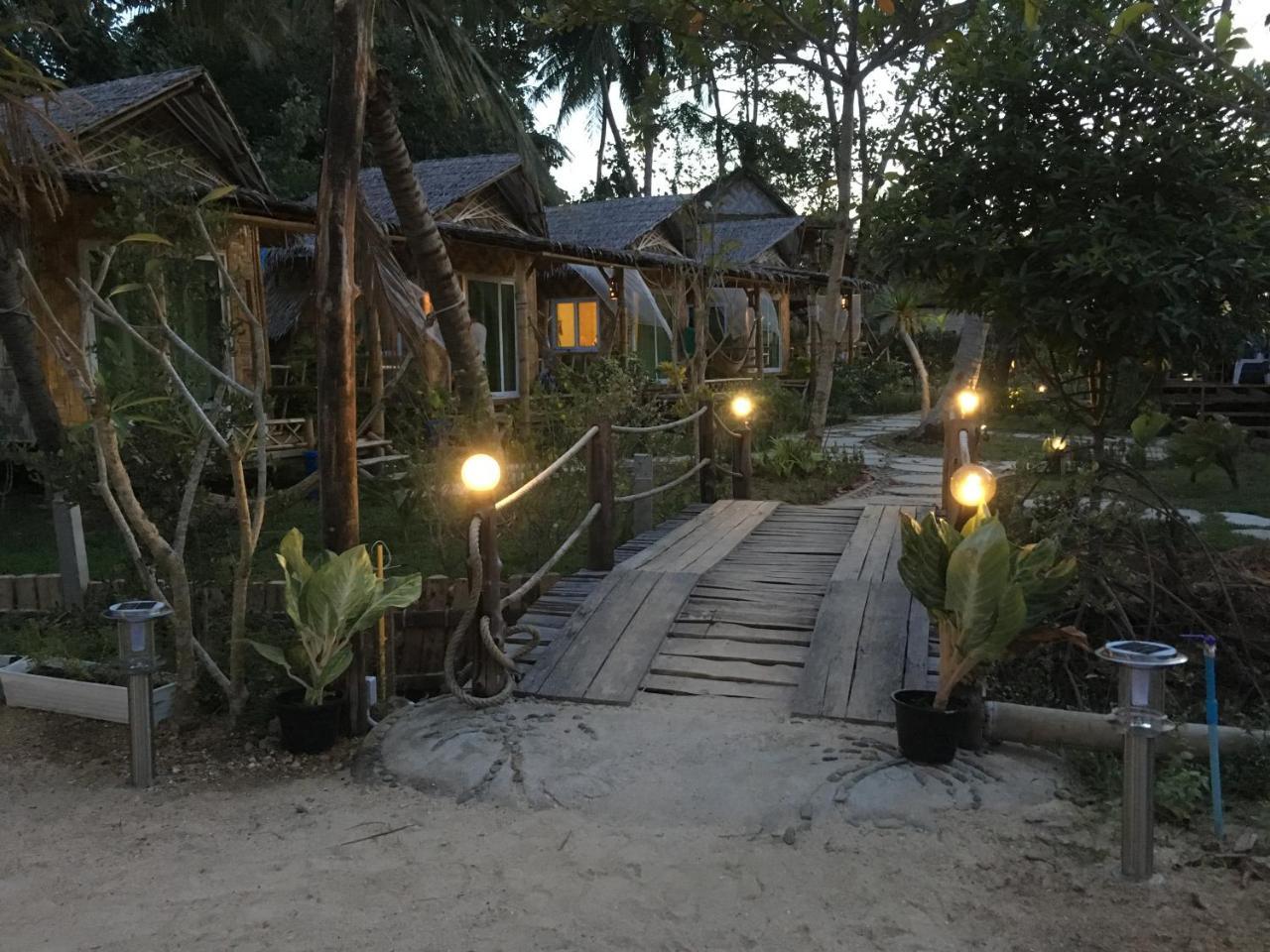 Mook Montra Resort Sea Front Koh Mook Exterior photo