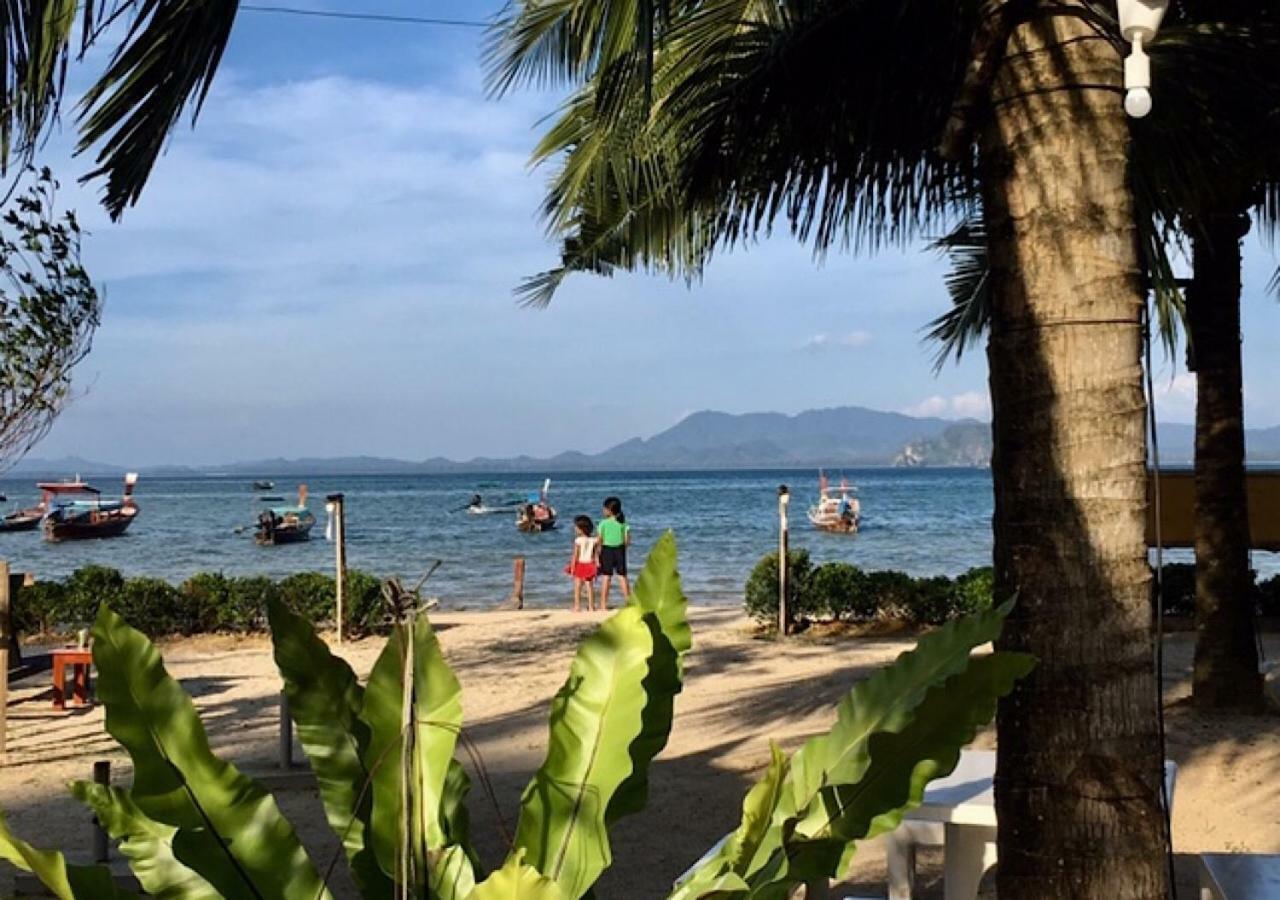 Mook Montra Resort Sea Front Koh Mook Exterior photo
