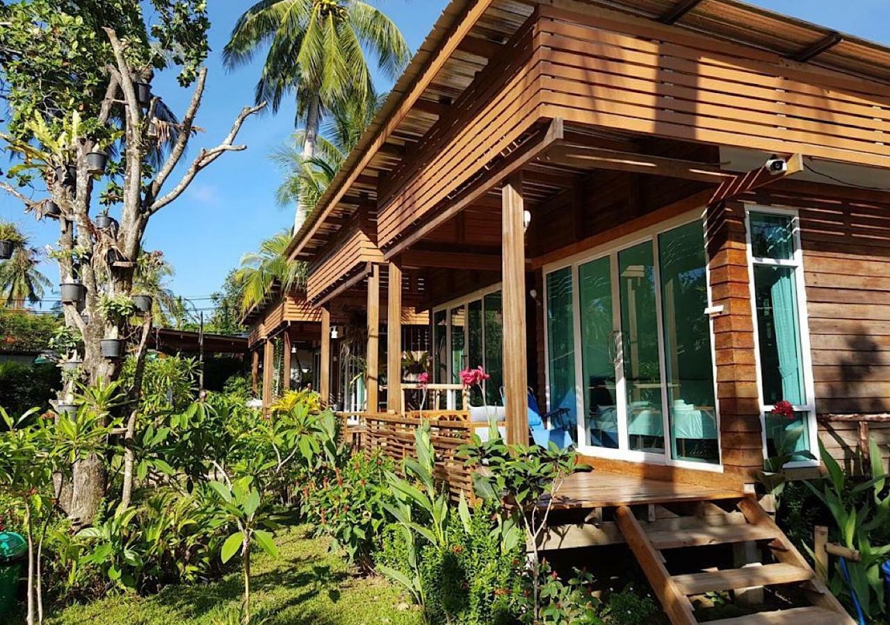 Mook Montra Resort Sea Front Koh Mook Exterior photo