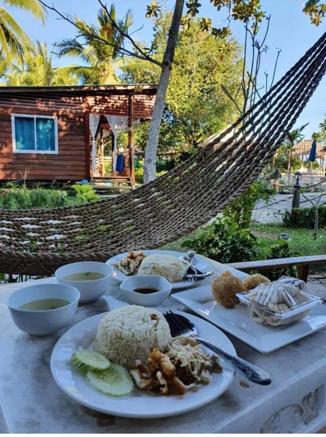 Mook Montra Resort Sea Front Koh Mook Exterior photo